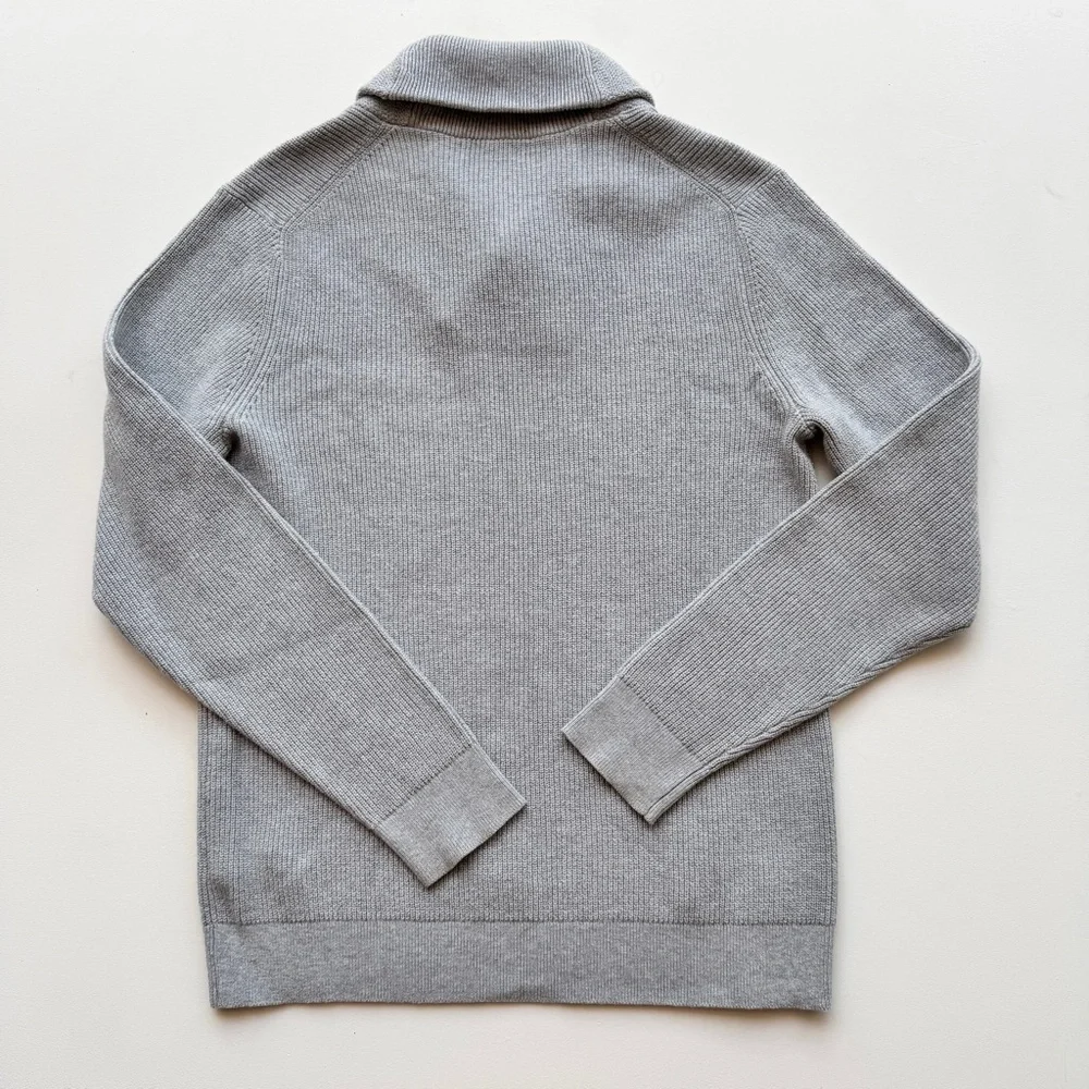 Banana Republic - Buttoned Shawl Collar Knit Sweater in Gray